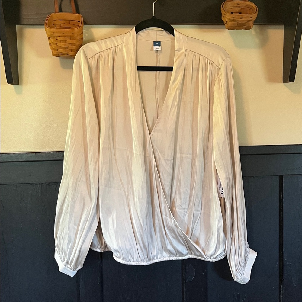 Old Navy Cream Wrap Blouse silky NWT XL